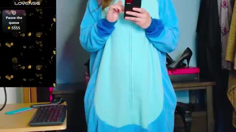 TreeJeanne online show from 11-01-25, 03:30