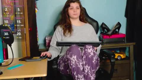 TreeJeanne online show from 11-10-25, 01:15