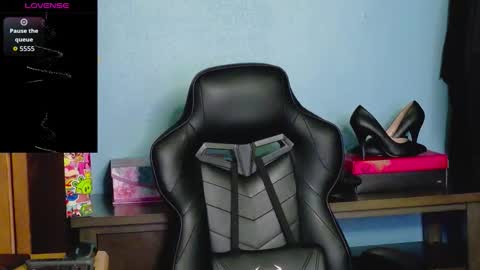 TreeJeanne online show from 11-15-25, 03:04