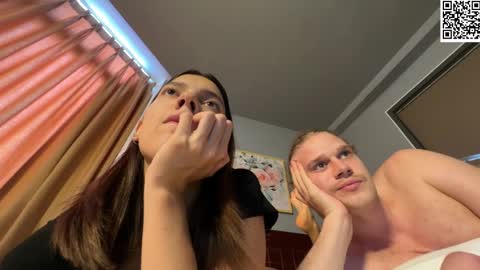 Sarah And Jon online show from 02-27-25, 07:23