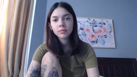 Sarah And Jon online show from 03-06-25, 02:30