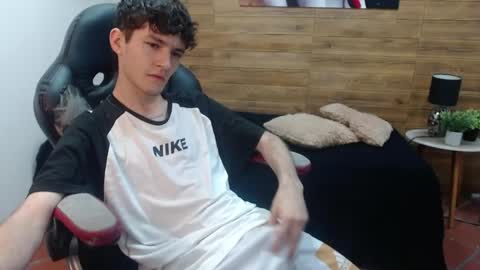 trevor_mob online show from 05-08-26, 08:25