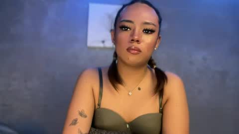 trexie_fucks15 online show from 06-23-26, 04:27