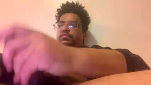Snapshot of trey0977 chatting on 03-04-25, 07:19 trey0977 online show from 03-04-25, 07:19