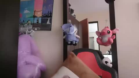 triana_bell online show from 04-18-26, 04:44