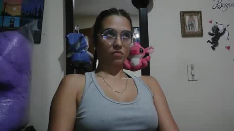 triana_bell online show from 04-21-26, 02:51