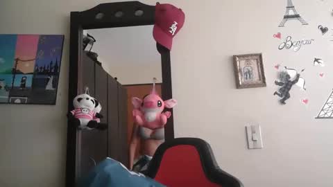 Snapshot of triana_bell chatting on 05-25-26, 05:30 triana_bell online show from 05-25-26, 05:30