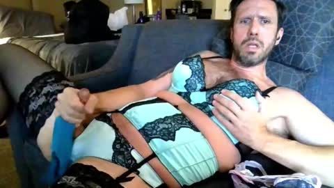 triciawu22 online show from 01-03-25, 04:06