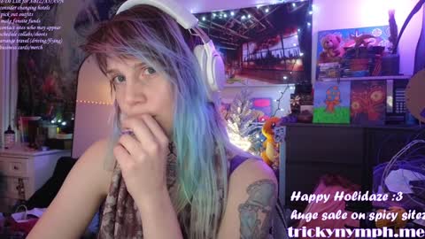 Snapshot of tricky_nymph chatting on 12-31-24, 03:45 Cassie online show from 12-31-24, 03:45