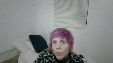 Snapshot of tricky_nymph chatting on 05-11-26, 09:26 Cassie online show from 05-11-26, 09:26