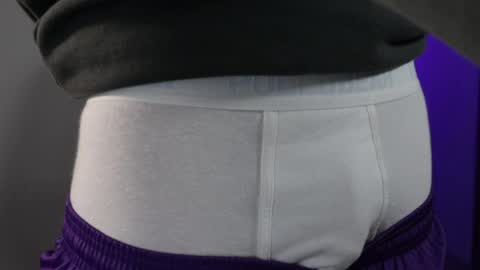 - trieone online show from 04-16-26, 02:51