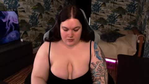 Snapshot of trinititi chatting on 05-06-26, 11:26 Tina online show from 05-06-26, 11:26