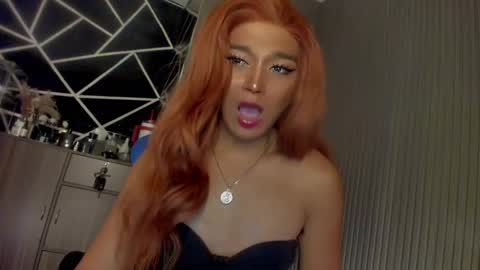 Ms Ella online show from 01-10-25, 03:27