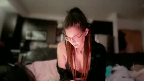 Snapshot of trinityxsecret chatting on 11-30-25, 07:40 MadisonMontgomery online show from 11-30-25, 07:40