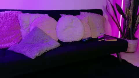 Snapshot of trip_inked chatting on 05-02-26, 02:27 Val martinez online show from 05-02-26, 02:27