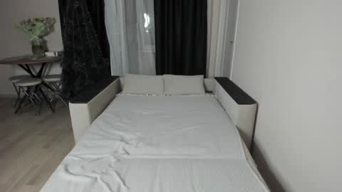 AnyaMarkPvt is open online show from 12-18-24, 02:17