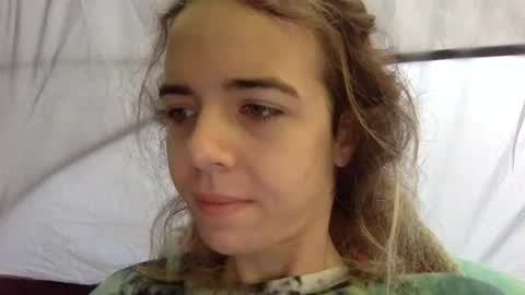 trippybb222 online show from 10-07-25, 01:30