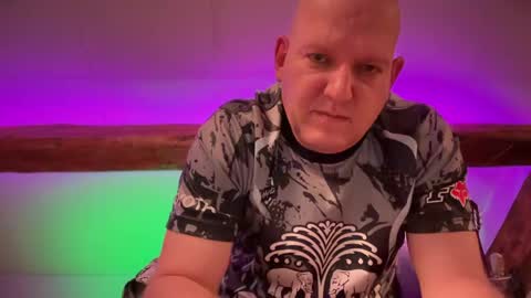 Triton online show from 04-18-26, 07:58