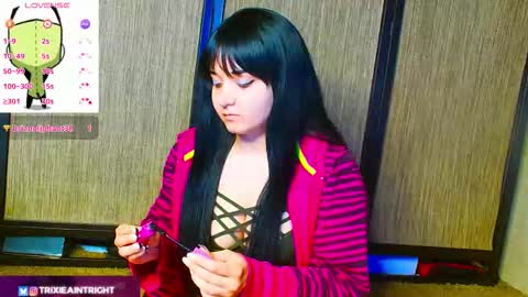 trixiedoescamcam online show from 11-04-25, 11:04