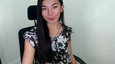 trixieliciouss online show from 10-13-25, 03:12
