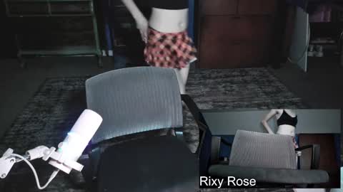 RixyRose online show from 10-17-25, 01:42