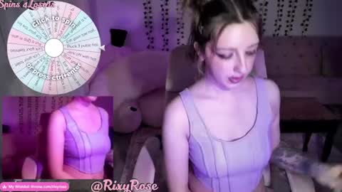 Snapshot of trixyrose chatting on 07-21-26, 05:43 RixyRose online show from 07-21-26, 05:43