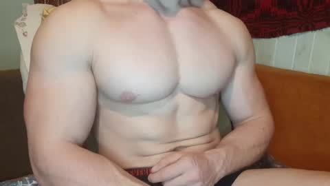 Snapshot of troncq chatting on 02-19-25, 10:12 Troncq online show from 02-19-25, 10:12