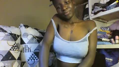 Snapshot of trouble456206957 chatting on 01-11-26, 09:14 darkbarbie online show from 01-11-26, 09:14