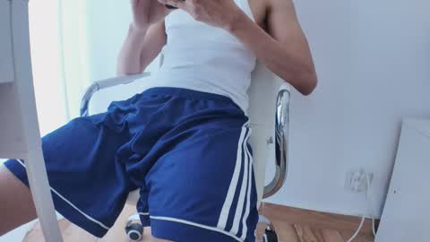 Troy online show from 04-09-26, 10:42