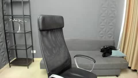 Snapshot of troywade chatting on 07-20-26, 04:16 TroyWade online show from 07-20-26, 04:16