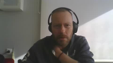 Snapshot of truble1 chatting on 02-19-26, 07:48 eros online show from 02-19-26, 07:48