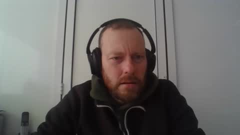 Snapshot of truble1 chatting on 02-26-26, 07:51 eros online show from 02-26-26, 07:51