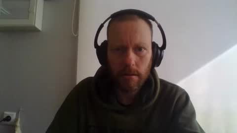 Snapshot of truble1 chatting on 03-05-26, 07:37 eros online show from 03-05-26, 07:37