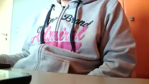 truble_again online show from 05-11-26, 07:14