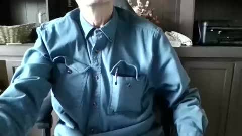 Snapshot of trucker11 chatting on 11-21-25, 11:03 chuck trucker- skp online show from 11-21-25, 11:03