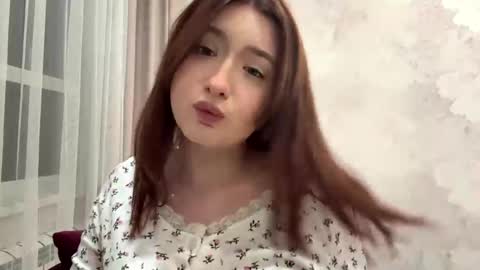 Snapshot of trudysulcer chatting on 05-20-26, 08:59 Vikki online show from 05-20-26, 08:59