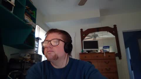 HandicappedLaugher online show from 12-30-24, 07:21