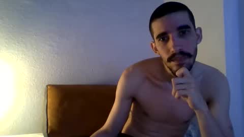 Snapshot of trueblove chatting on 11-01-25, 02:30 trueblove online show from 11-01-25, 02:30