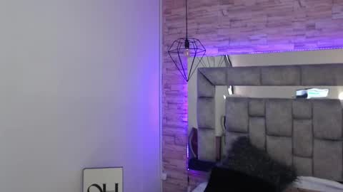 Snapshot of truelove_art chatting on 02-24-25, 05:53 online show from 02-24-25, 05:53