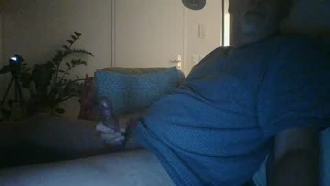 Snapshot of trukturk chatting on 07-25-26, 10:51 trukturk online show from 07-25-26, 10:51