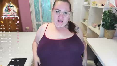 Snapshot of truly_goddess chatting on 12-29-24, 08:15 Adelle online show from 12-29-24, 08:15