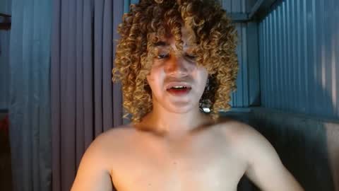 Snapshot of ts_afamhunterxx chatting on 05-24-26, 11:21 Goddess Mira online show from 05-24-26, 11:21