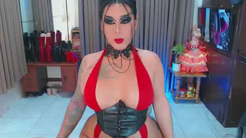Snapshot of tsbubblebutt chatting on 02-17-25, 08:19 Tsbubblebutt online show from 02-17-25, 08:19