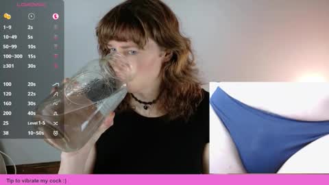 Ellie Ryder online show from 12-21-25, 01:46