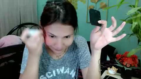 Snapshot of tsempress chatting on 11-08-25, 12:16 SHENA online show from 11-08-25, 12:16