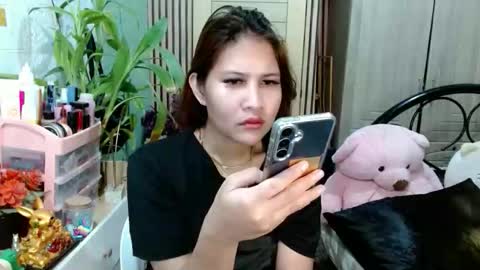 Snapshot of tsempress chatting on 12-01-25, 03:06 SHENA online show from 12-01-25, 03:06