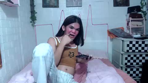 Snapshot of tsheavenly_jhane chatting on 09-14-25, 05:01 JHANE online show from 09-14-25, 05:01