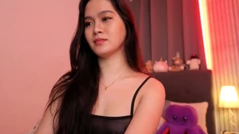 Snapshot of tsnathaliasilvana chatting on 09-08-25, 05:56 Bella Ratbu online show from 09-08-25, 05:56