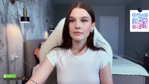 Sonya on vacation until  online show from 06-25-26, 02:55