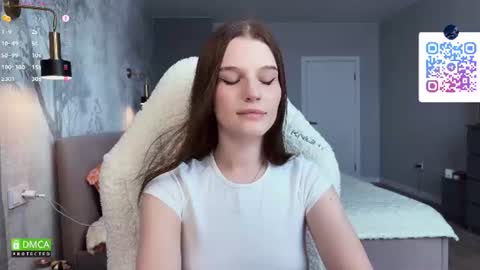 Sonya on vacation until  online show from 06-26-26, 03:11